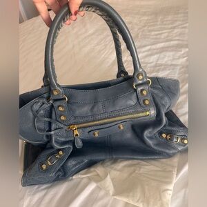 Balenciaga City Leather Handbag with gold hardware. PRELOVED CONDITION